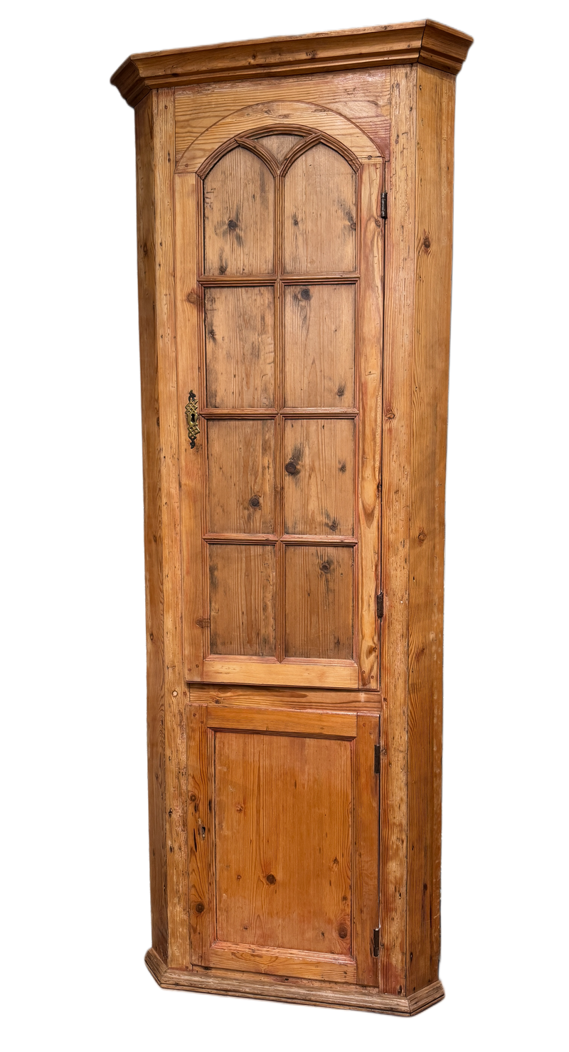 Late 18th Century Welsh Corner Cupboard