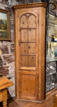 Late 18th Century Welsh Corner Cupboard