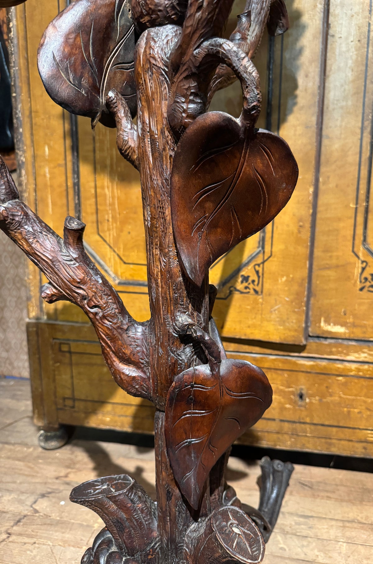 Late 19th Century Black Forest Sunflower Plant Stand