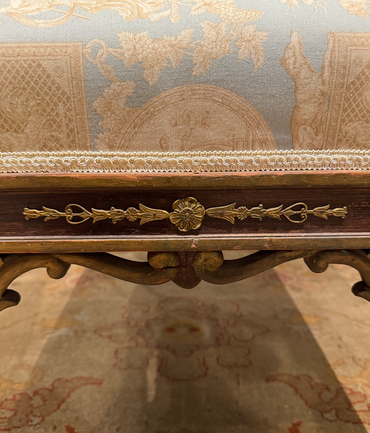 Georgian Style Upholstered Bench With Carved Giltwood Lion Head Legs