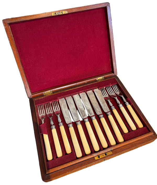Late Victorian English Fish Set