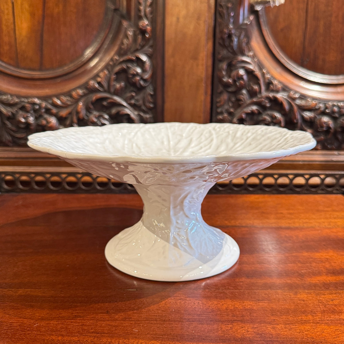 Vintage Portuguese White Cabbage Leaf Stand
