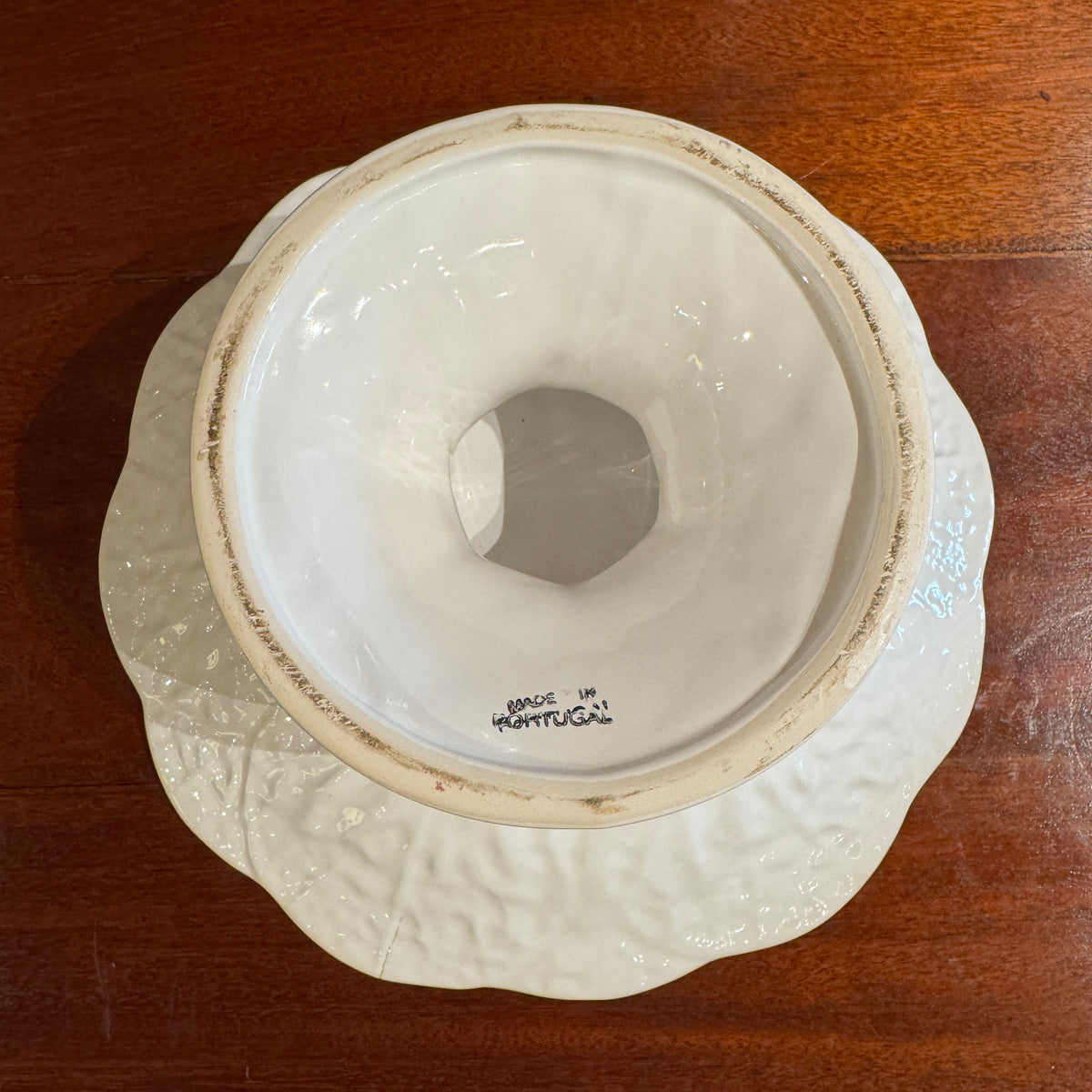 Vintage Portuguese White Cabbage Leaf Stand