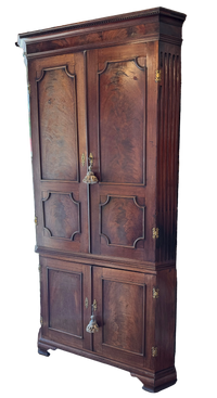 18th Century Chippendale Mahogany Corner Cupboard