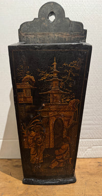 19th century English Chinoiserie Hanging Box