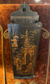 19th century English Chinoiserie Hanging Box